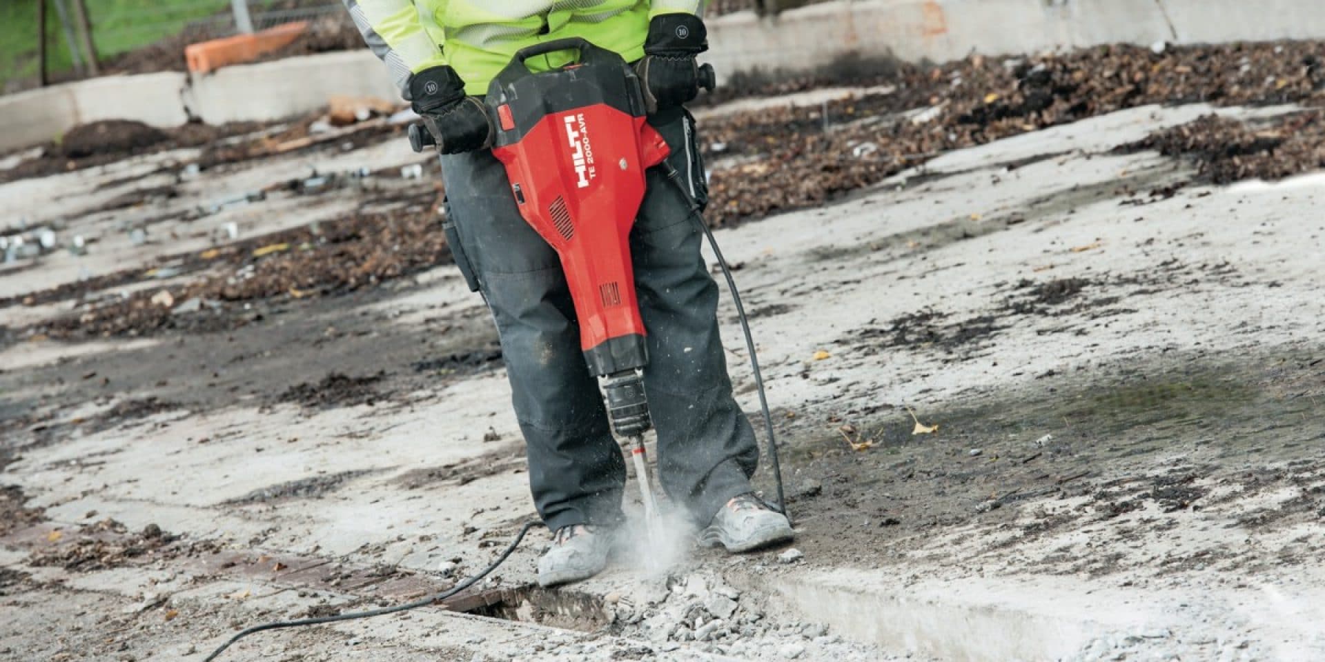 Hilti TE 2000-AVR demolition tool with best power-to-weight ratio